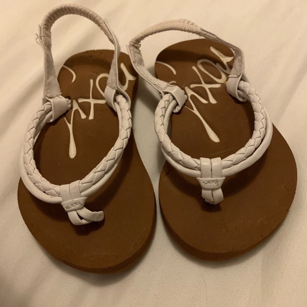 🌺🌻❄5/$24 Roxy Brown And White Braided Flip Flops W/Heel Strap Toddler Size 5/6